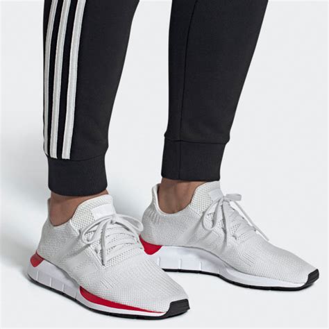 adidas swift run herren weiß rot|adidas Swift Run 22 Schuh .